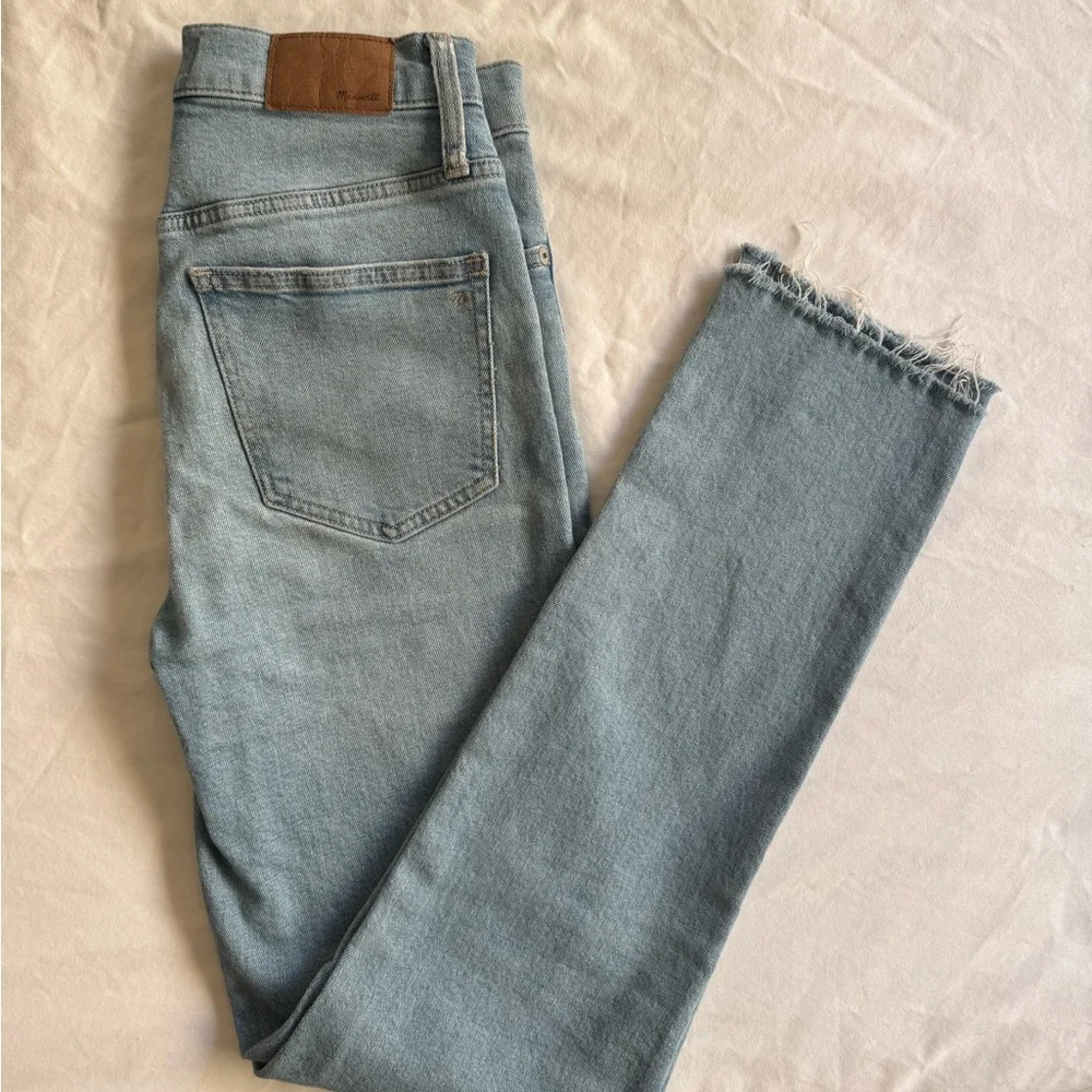 Madewell The Tall Perfect Vintage Jean in Ellicott Wash - Picture 4 of 8